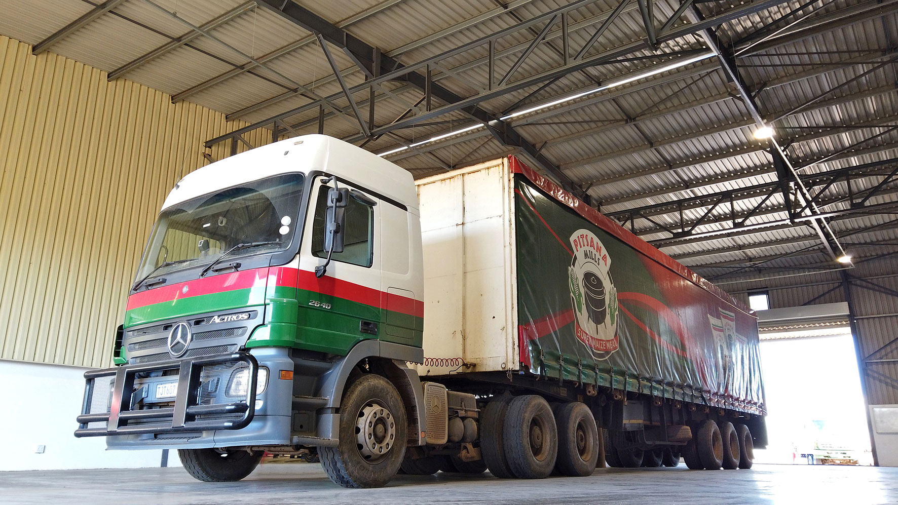 Pitsana truck stock pickup